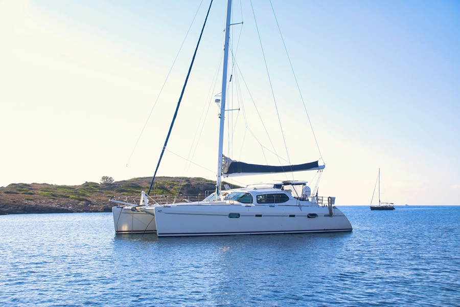 9 Motivi per Scegliere un Catamarano invece di un Appartamento per la Tua Vacanza sull'Adriatico